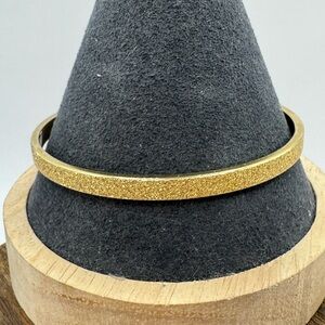 Monet vintage textured gold tone bangle bracelet stackable signed